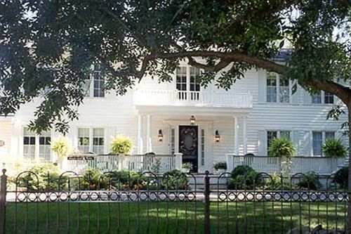 Bed and Breakfast Butler Creek House Ниагара-он-те-Лейк Экстерьер фото