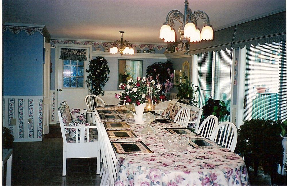 Bed and Breakfast Butler Creek House Ниагара-он-те-Лейк Экстерьер фото