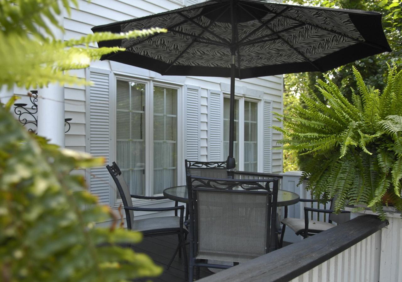 Bed and Breakfast Butler Creek House Ниагара-он-те-Лейк Экстерьер фото
