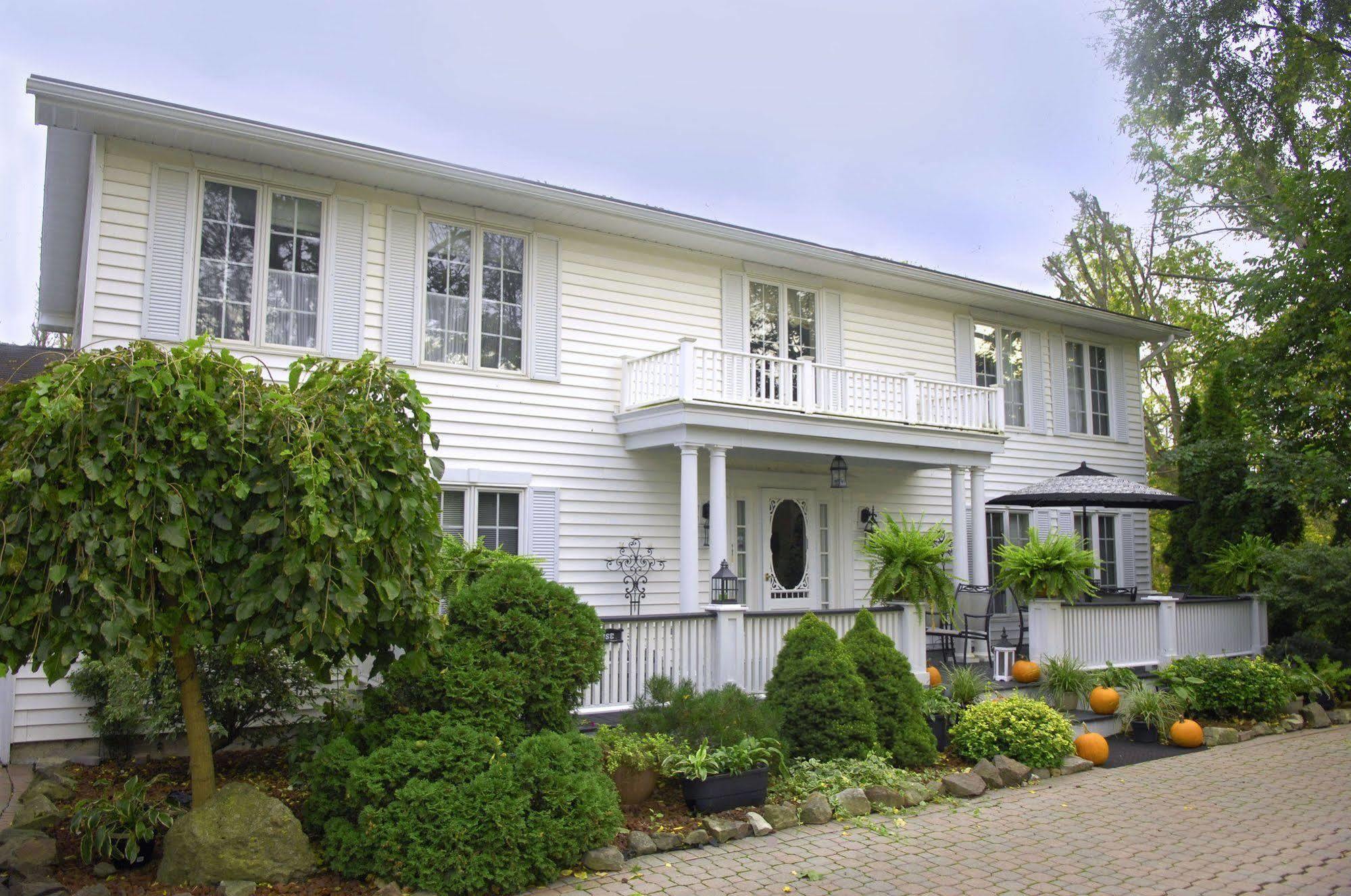 Bed and Breakfast Butler Creek House Ниагара-он-те-Лейк Экстерьер фото