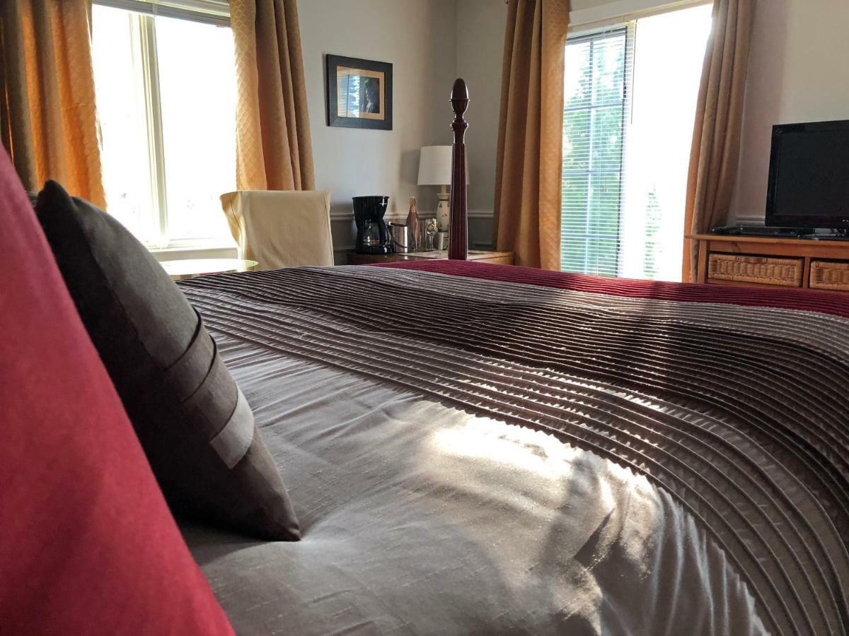 Bed and Breakfast Butler Creek House Ниагара-он-те-Лейк Экстерьер фото
