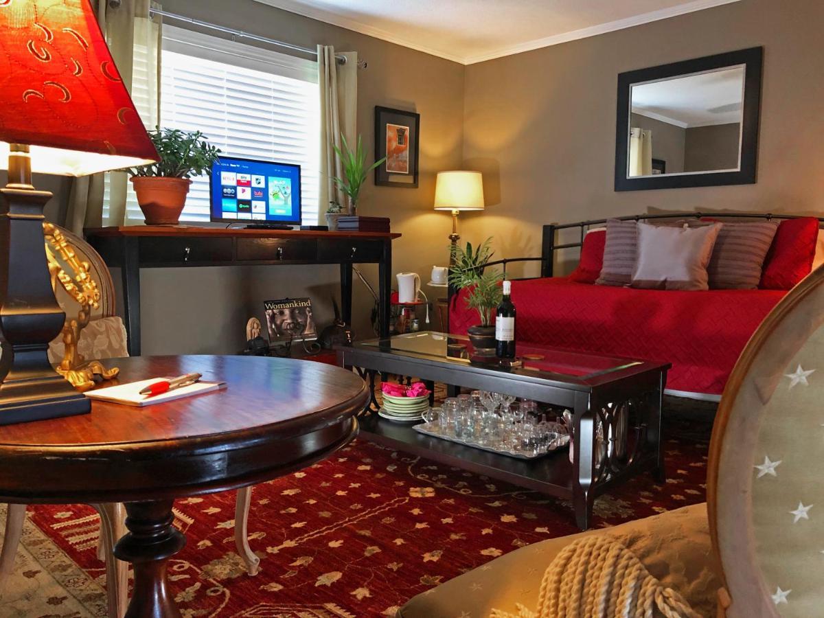 Bed and Breakfast Butler Creek House Ниагара-он-те-Лейк Экстерьер фото
